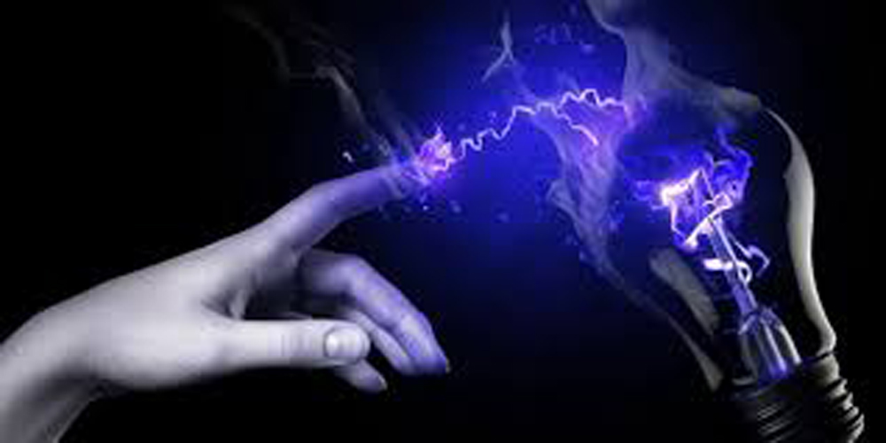 करेन्ट लागेर मृत्यु